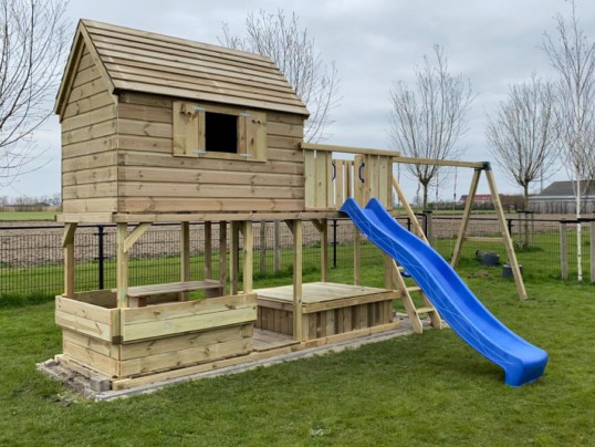 Spielturm Antwerpen 420 - Rundsitz - Sandkasten