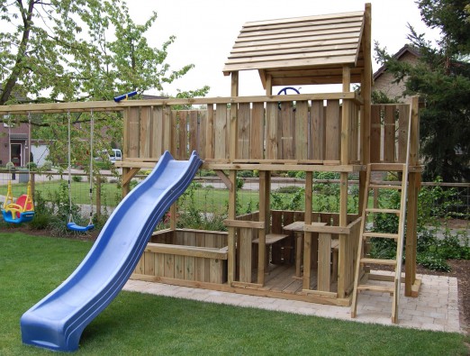 Spielturm Balkon 360 - Zaun - Sandkasten